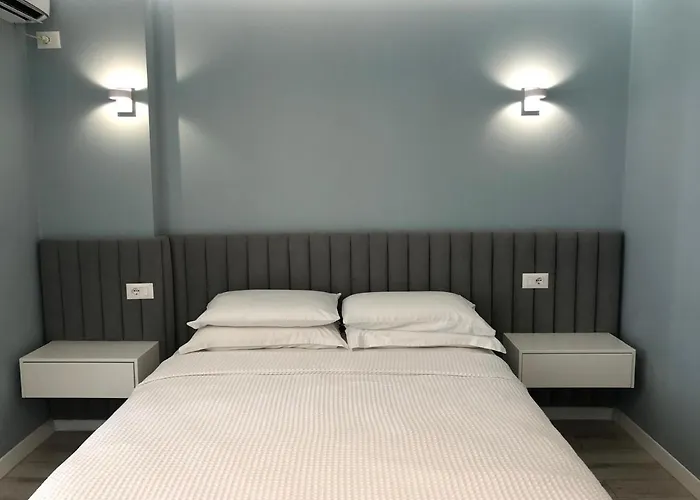 דירה Comfort In Center טיראנה