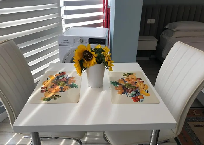 Comfort In Center * טיראנה