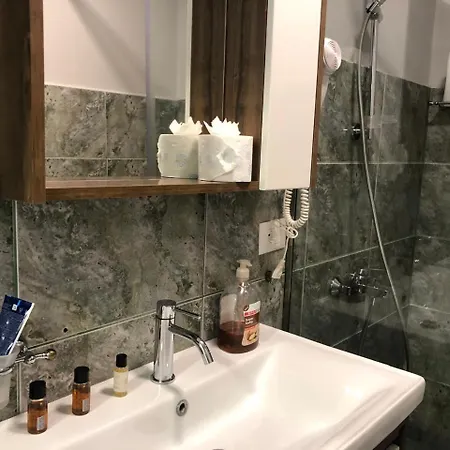 Comfort In Center Appartement Tirana